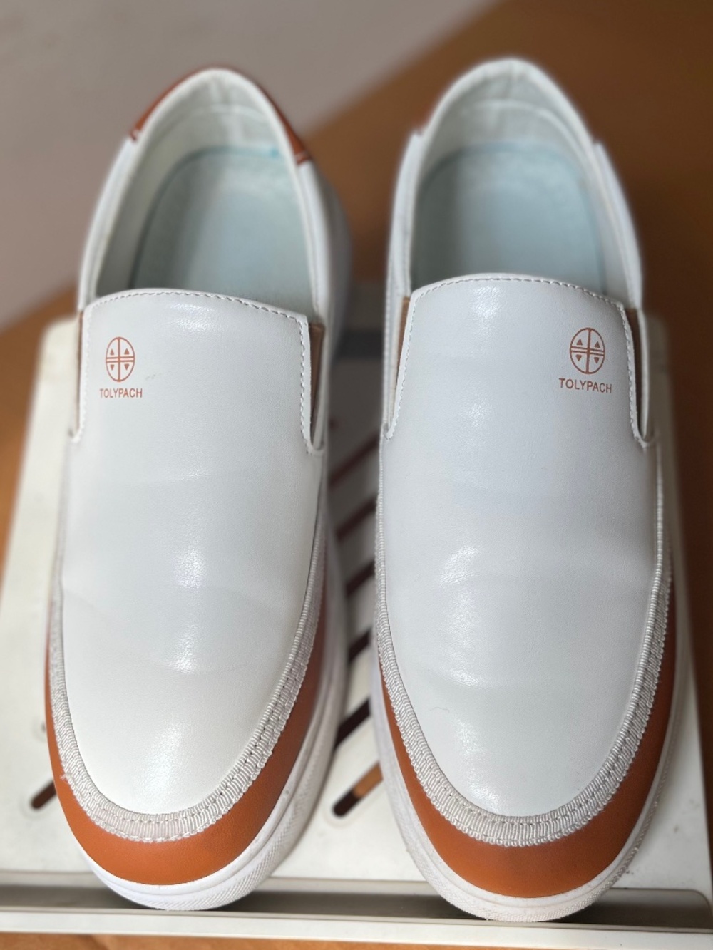TOLYPACH Men's Slip On Sneakers White/Tan, Size 42